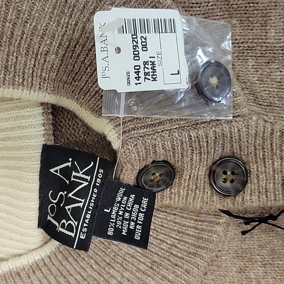 Jos. A. Bank Tan Crewneck Sweater,  Mens Large Lambs Wool/nylon. New With Tags - Picture 4 of 4